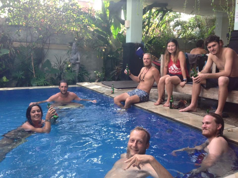 Canggu Surf Hostel מראה חיצוני תמונה