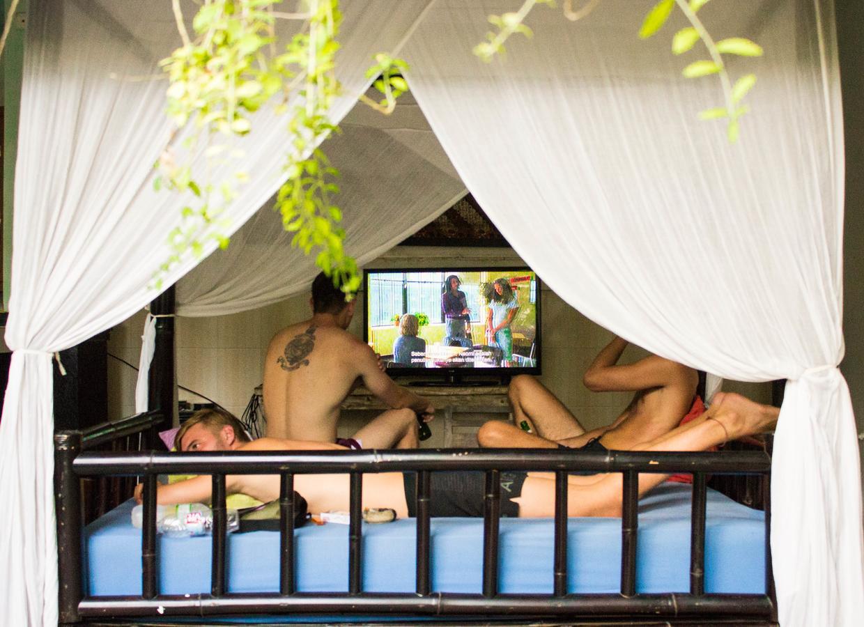 Canggu Surf Hostel מראה חיצוני תמונה