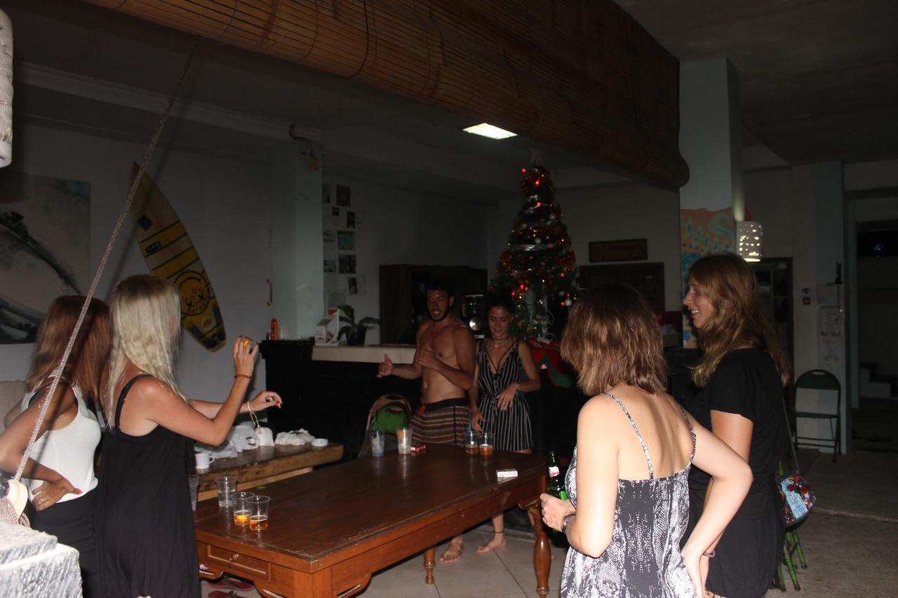 Canggu Surf Hostel מראה חיצוני תמונה